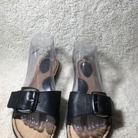 b.o.c. Black Leather Slide-on Sandals Size 7 - Picture 10 of 12